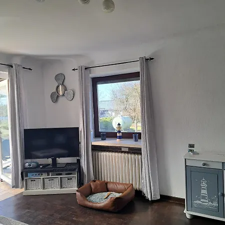 Am Nordostseekanal Nyaraló
